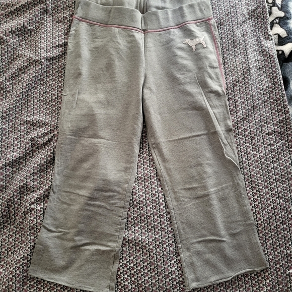 Vs pink vintage crop sweatpants, size medium. - Picture 14 of 14